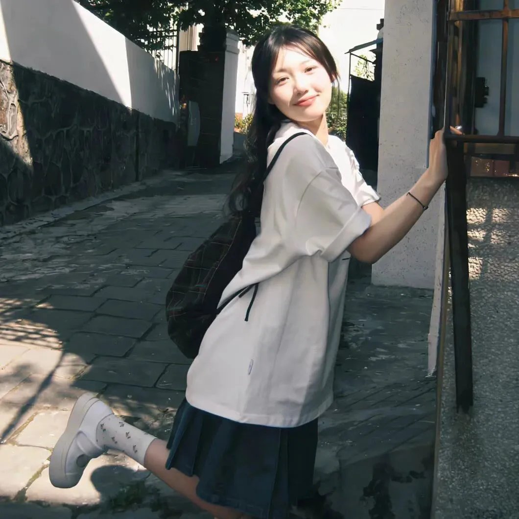 谁寄锦书来