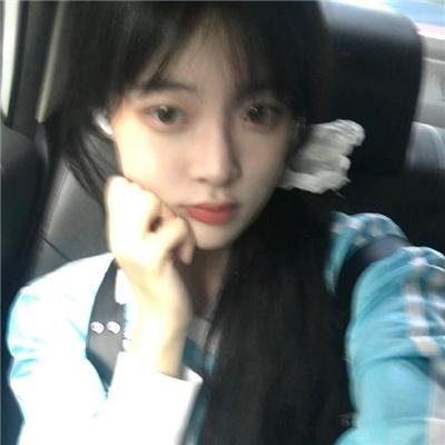 三女性